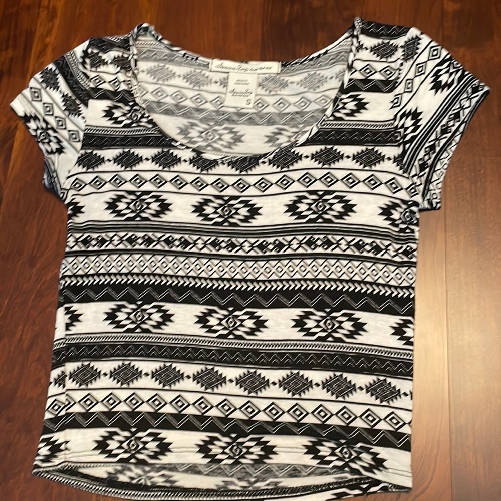 American Rag women’s cropped tee
